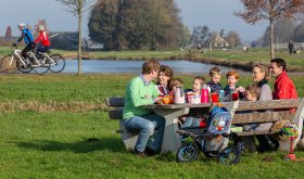 Picknicken in Noorderpark Ruigenhoek